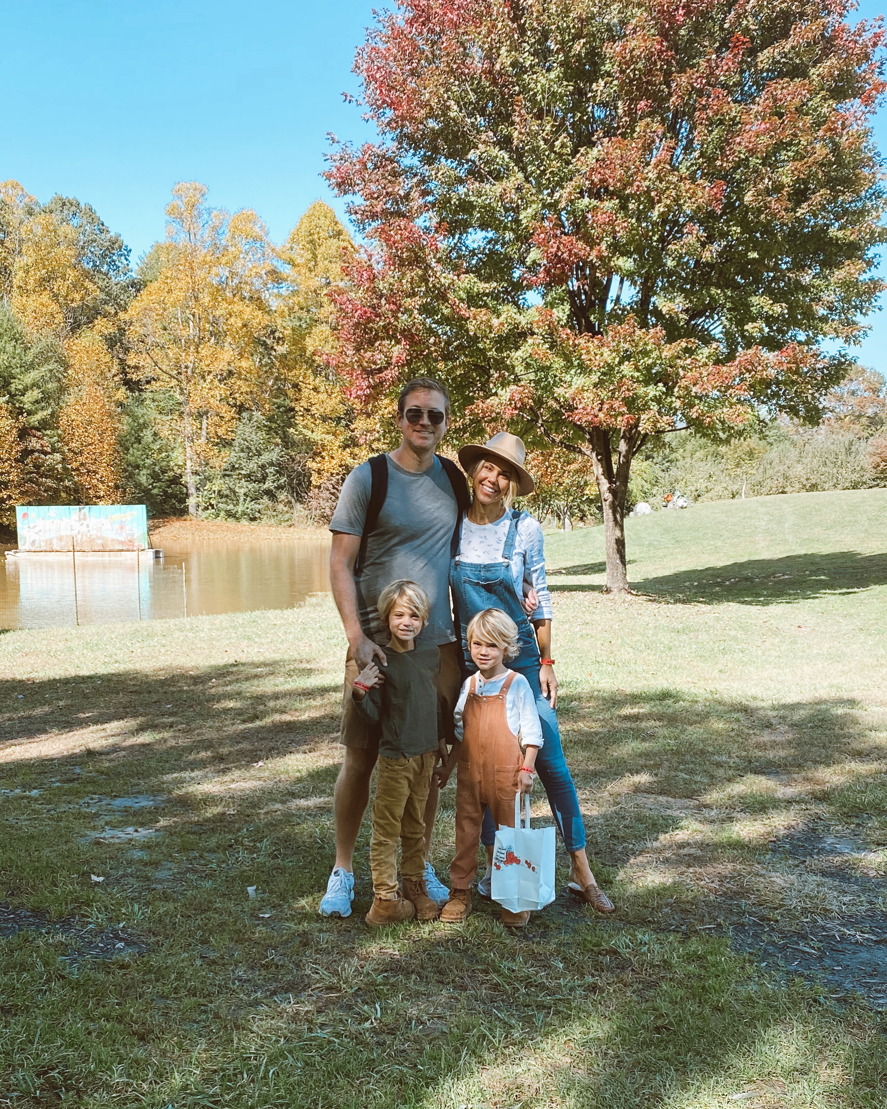 0C7D6850-49F1-40C8-9F7E-9D85666585AE