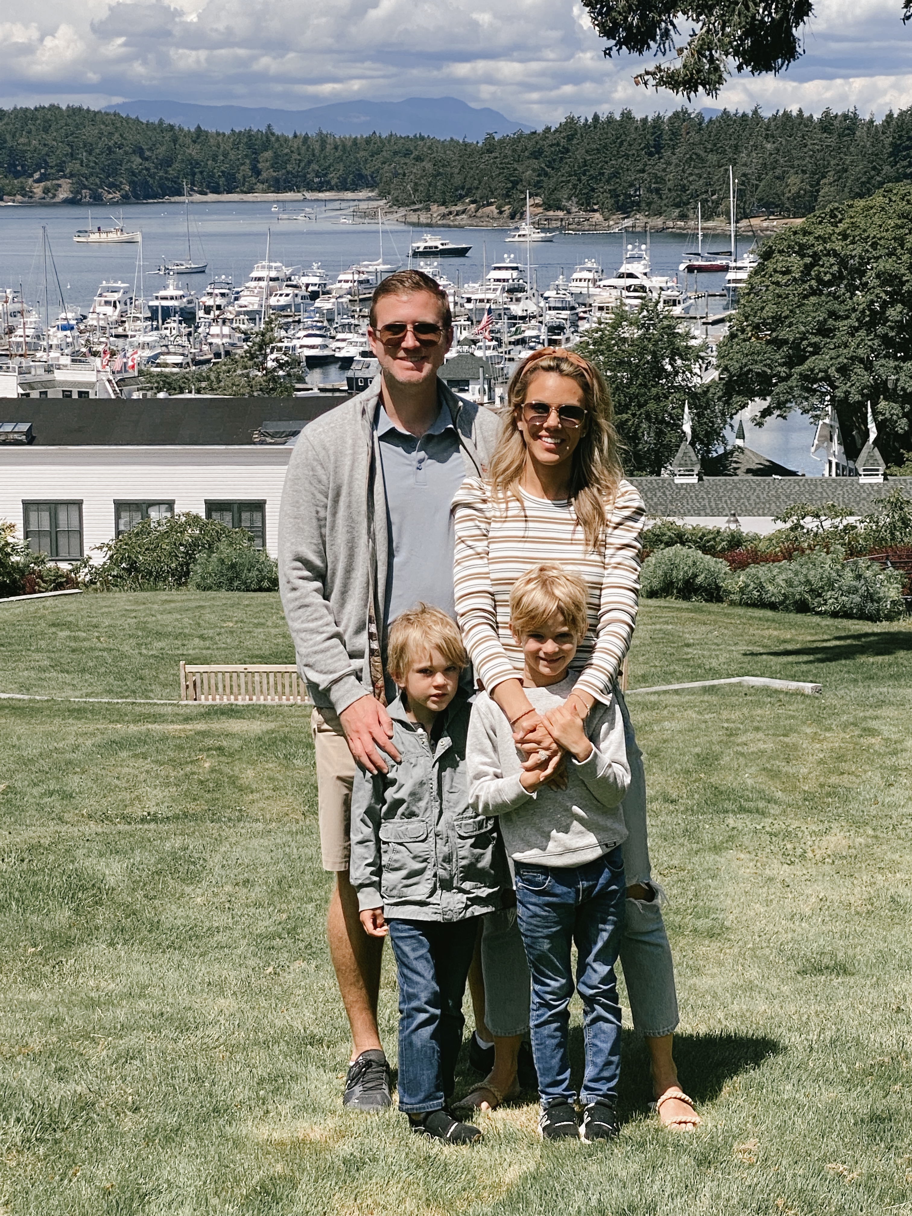 7B47A43B-B0A0-4B52-872C-24BABA842660